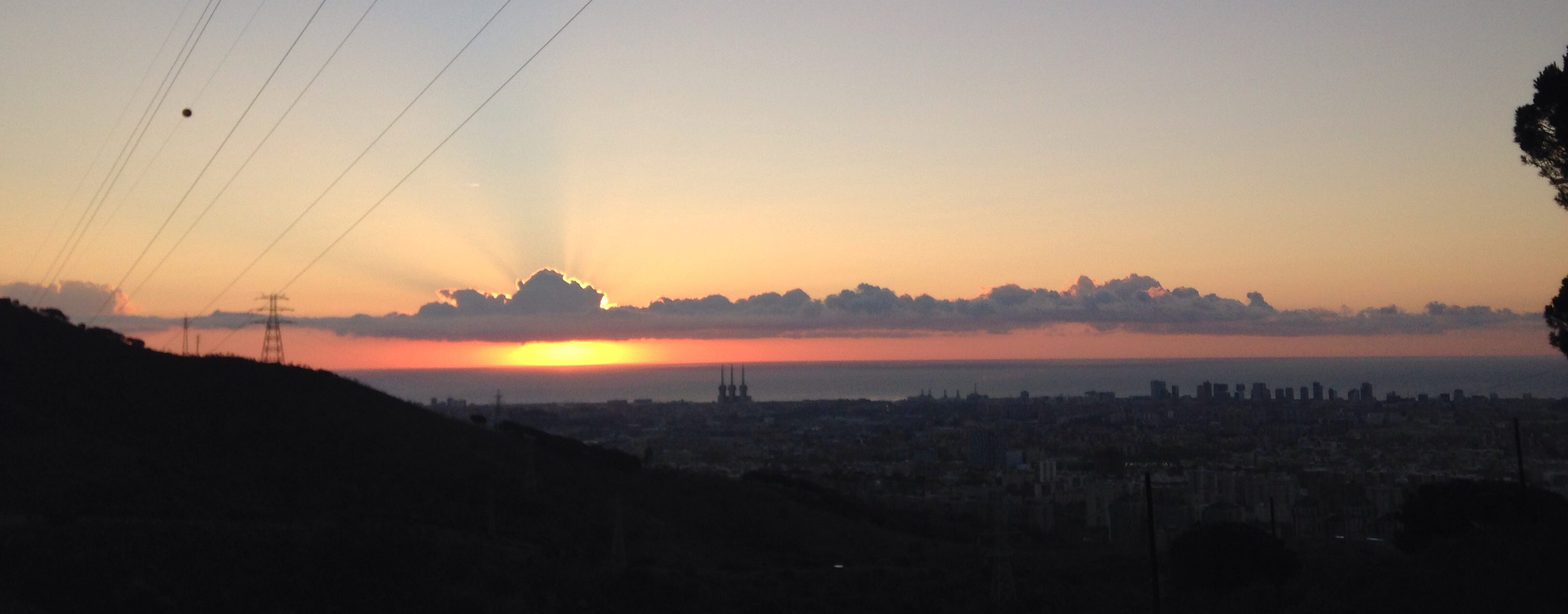 amanecer sobre Barcelona