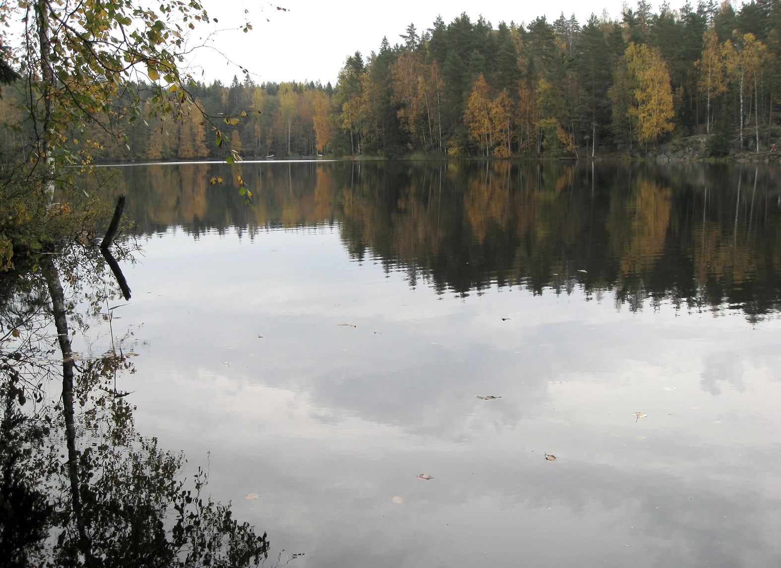 Paisaje con lago